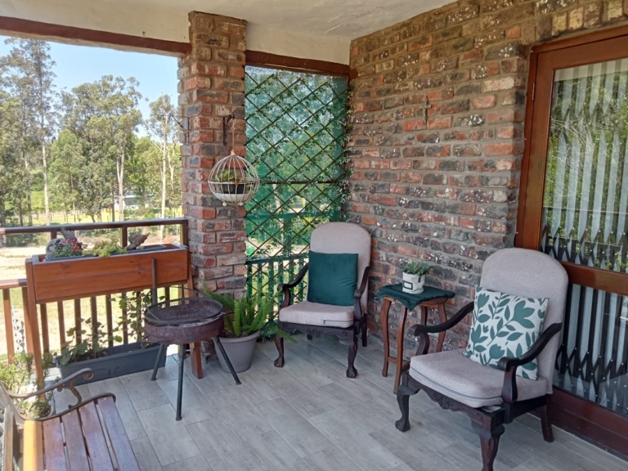 To Let 2 Bedroom Property for Rent in Heatherlands Western Cape